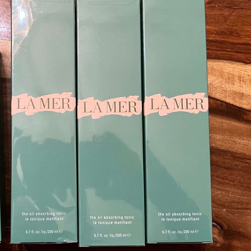 COPY - La Mer Oil Absorbing Tonic